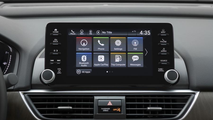 Детали интерьера Honda Accord Touring Hybrid 2017 года  (NA) (фото 107 из 170)